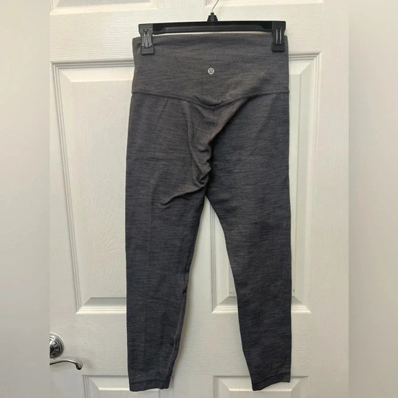 Lululemon Align Pant II 25"
Mini Heathered Herringbone Heathered Black sz 8 - Picture 7 of 8